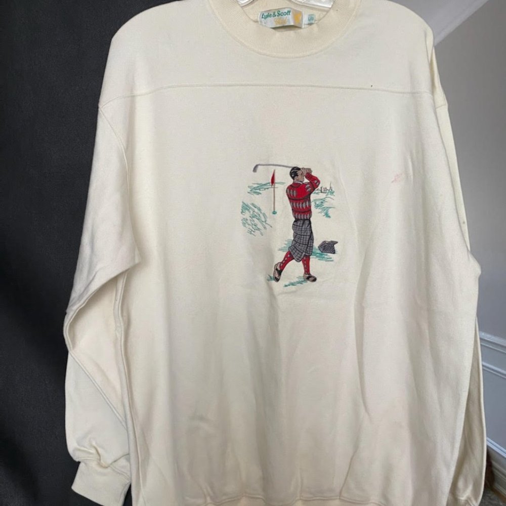 GOLF  PLAYER  EMBROIDERY  LYLE & SCOTT T-SHIRT